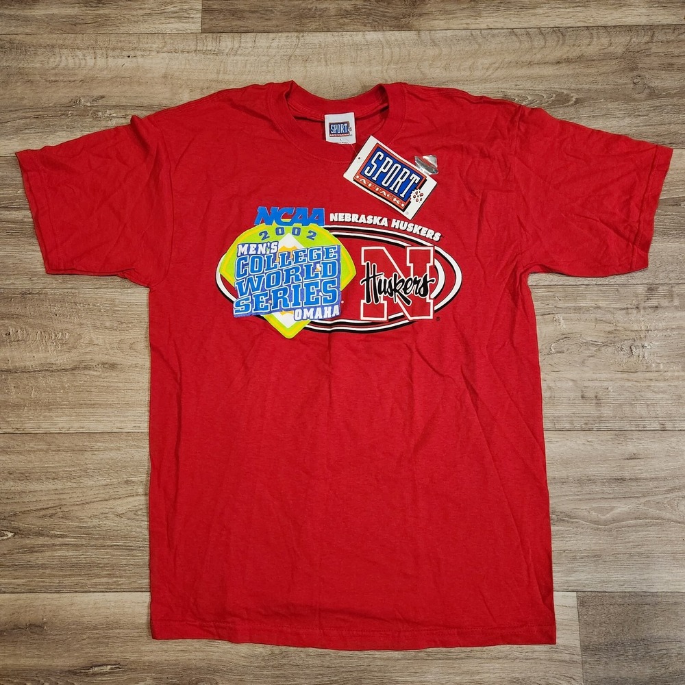 Vintage 2002 College World Series Omaha Nebraska Cornhuskers NCAA Large T-Shirt